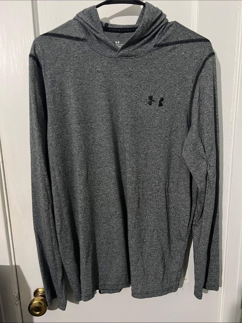 Under Armour Men’s Dark Gray Hooded Performance Long Sleeve Shirt